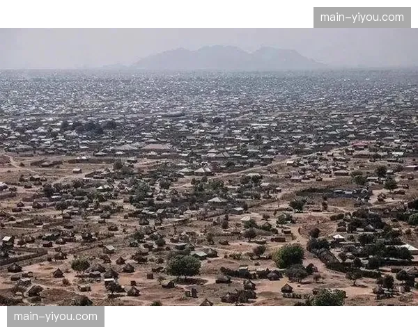 刚果民主共和国中场天赋溢出，但纪律性差导致战术执行时常走样